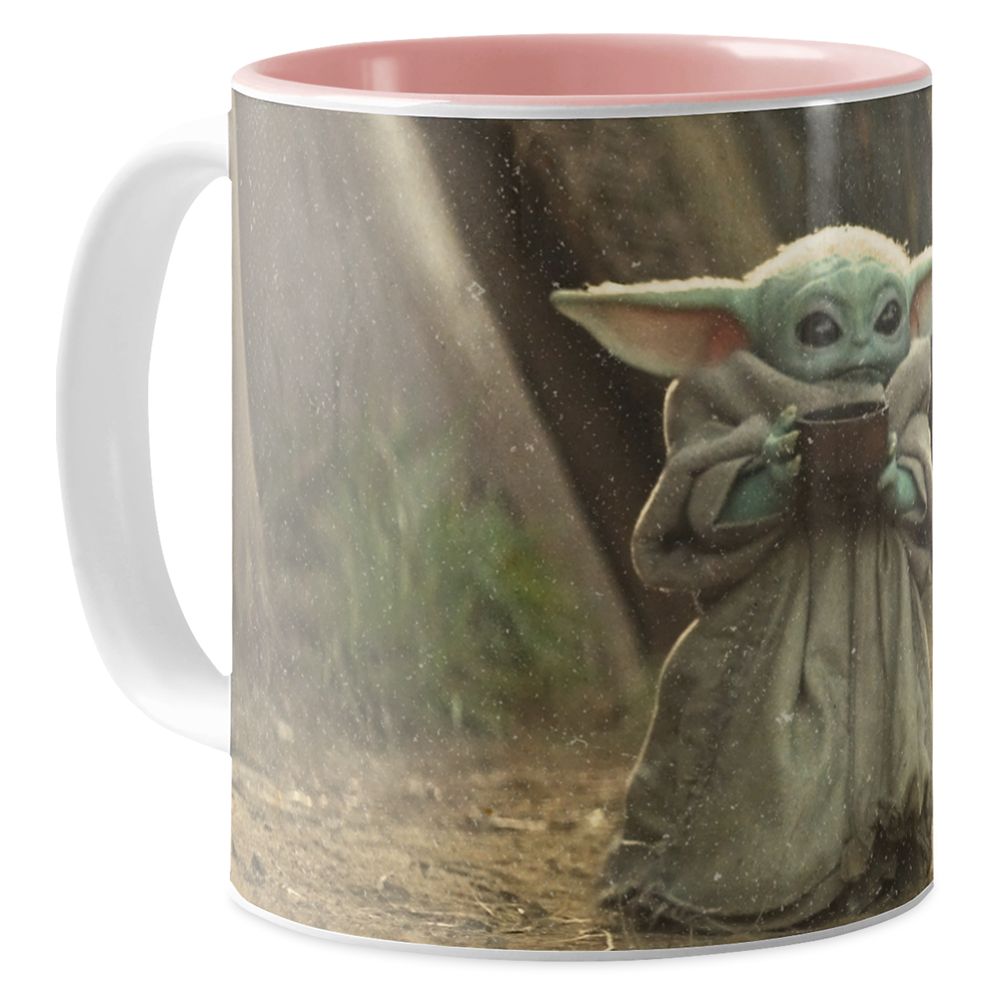 Taza El Niño sosteniendo una copa – Star Wars: The Mandalorian